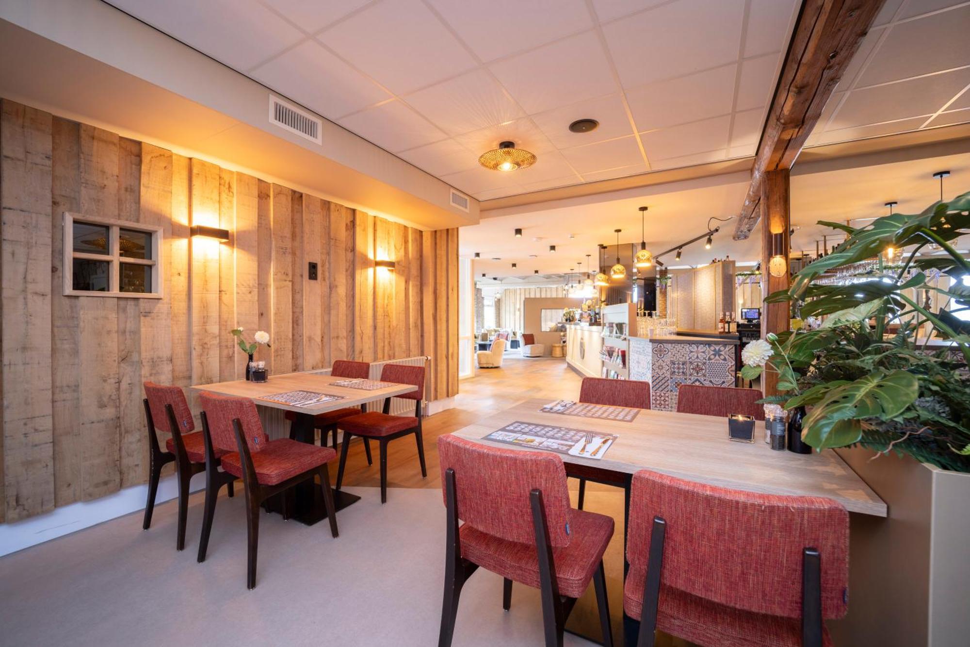 Fletcher Hotel-Restaurant De Borken Dwingeloo Esterno foto